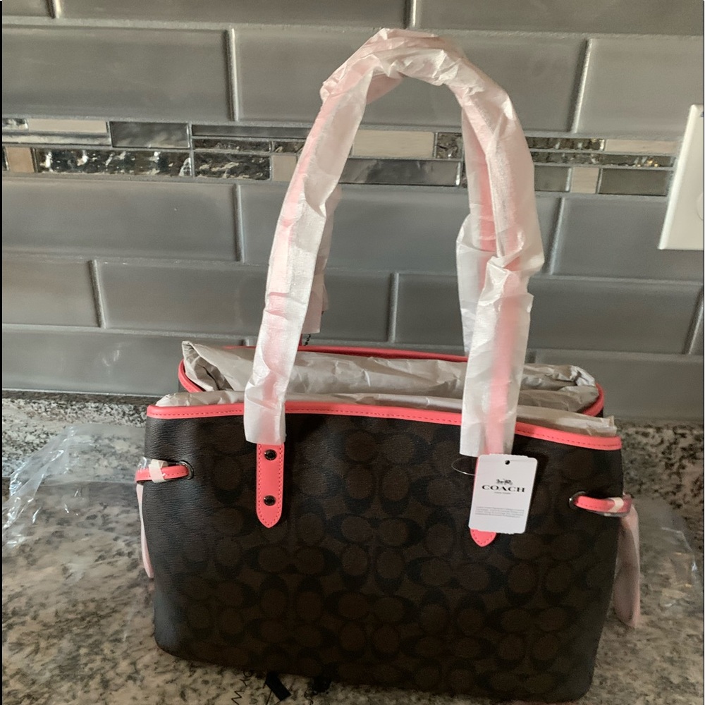 Brand new coach bag - Picture 3 of 4